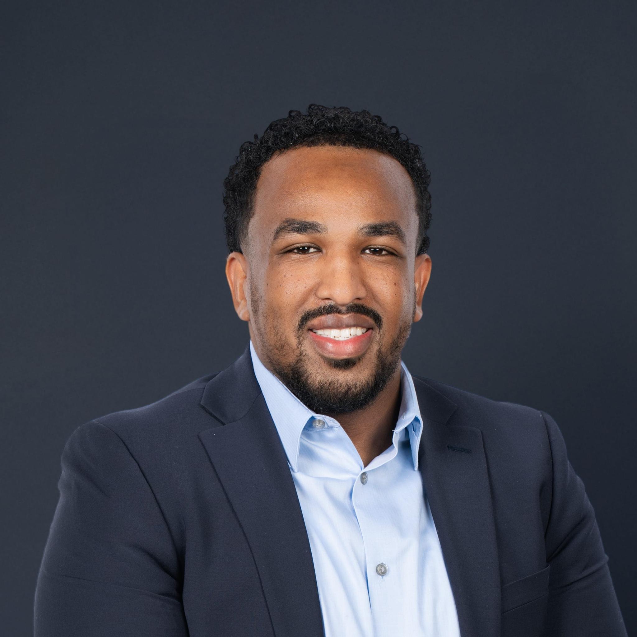 LinkedIn headshot Minneapolis
